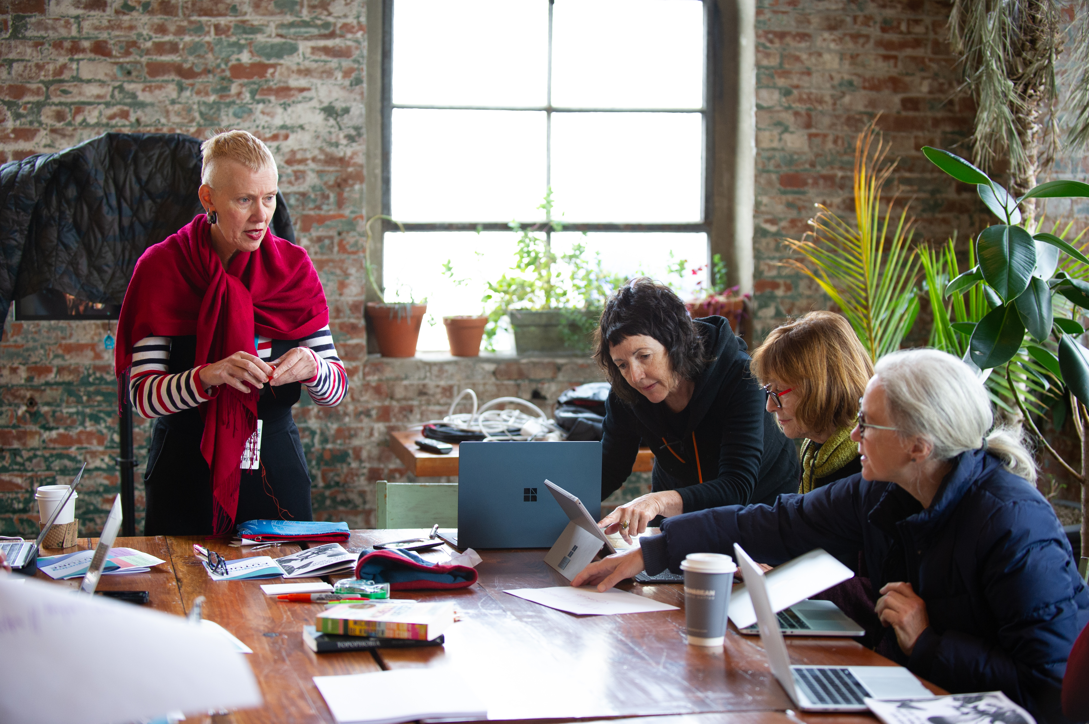 V and F with participants, experimental writing Mxtrx Class by In Her Interior (V Barratt and F da Rimini), Knockdown Centre, for Refresh Art Tech, New York, 2019 photo: c butler